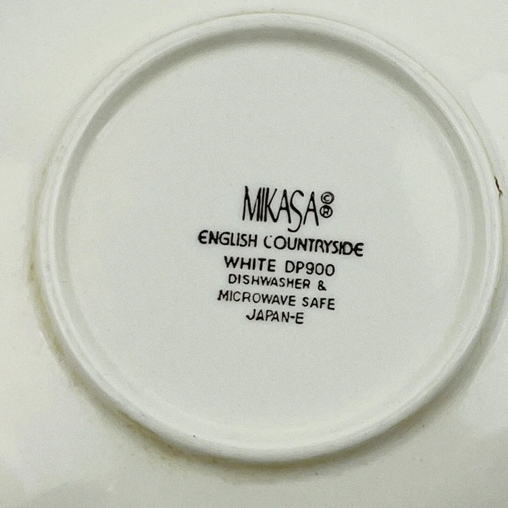 Mikasa English Countryside Flat Cup & Saucer Set White Stoneware Embossed Fruit‎